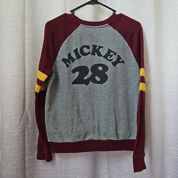 DISNEY TOP - Picture 3 of 4